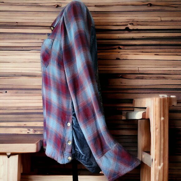 NWOT TOLANI (MED) TOLANI Collection Plaid and Velvet Button Up Top - Picture 6 of 8